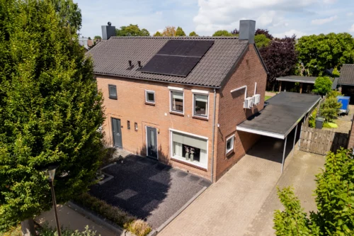 Twee-onder-één-kap te koop: Margrietstraat 18, Kern Beneden-Leeuwen Beneden-Leeuwen